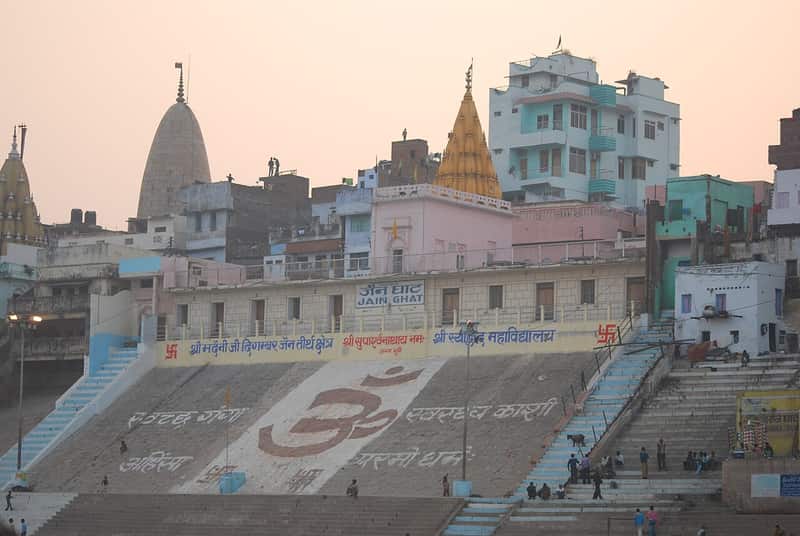 Pilgrims in white at Jain Ghat, Varanasi