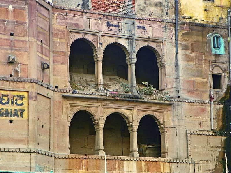 The approach road and steps leading to Jalasen Ghat
