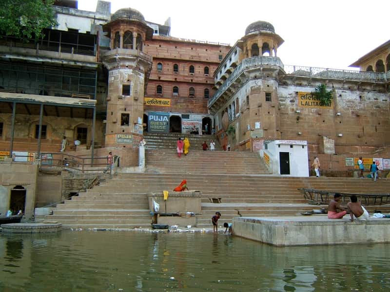 Nepali pilgrims arriving at Lalita Ghat