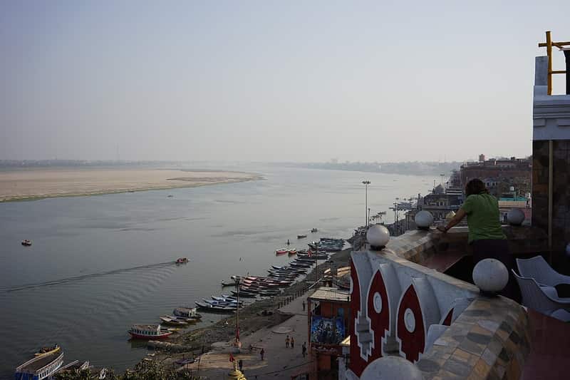 Boats and bathers on the Ganga near Mansarovar Ghat