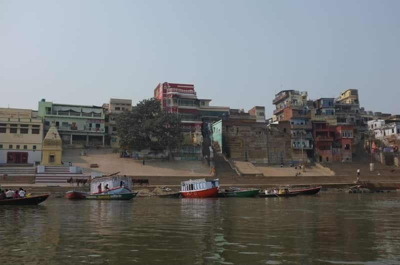 Narrow lanes and old houses behind the ghat